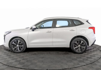 Подержанный автомобиль Haval Jolion 2022 года (8 фото)