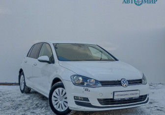 Подержанный автомобиль Volkswagen Golf Hatchback 2013 года (3 фото)