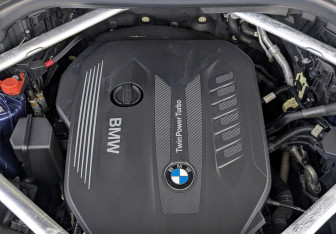 Подержанный автомобиль BMW X5 2019 года (9 фото)