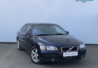 Подержанный автомобиль Volvo S60 2006 года (3 фото)