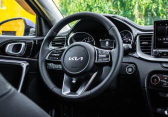 Подержанный автомобиль Kia Ceed Wagon 2021 года (16 фото)
