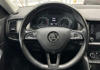 Подержанный автомобиль Skoda Kodiaq 2019 года (14 фото)