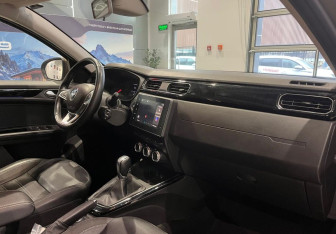 Подержанный автомобиль Renault Arkana 2019 года (13 фото)