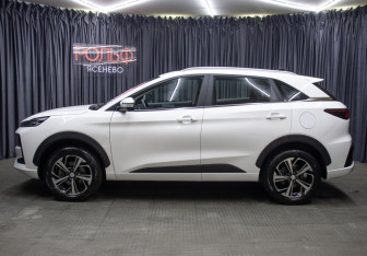 Подержанный автомобиль JAC JS6 2023 года (8 фото)