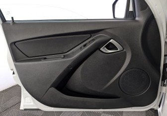 Подержанный автомобиль LADA (ВАЗ) Granta Liftback 2023 года (19 фото)