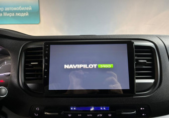 Подержанный автомобиль Citroen SpaceTourer 2020 года (15 фото)