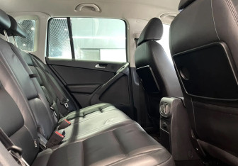 Подержанный автомобиль Volkswagen Tiguan 2010 года (12 фото)