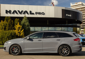 Подержанный автомобиль Ford Mondeo Wagon 2019 года (6 фото)