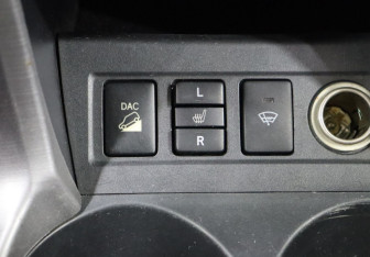 Подержанный автомобиль Toyota RAV4 2007 года (18 фото)