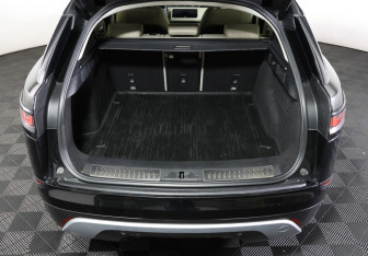 Подержанный автомобиль Land Rover Range Rover Velar 2017 года (10 фото)