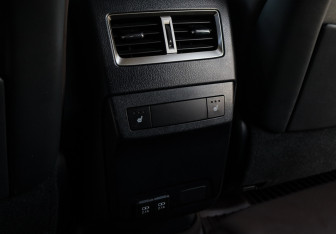 Подержанный автомобиль Lexus RX 2020 года (9 фото)