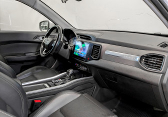 Подержанный автомобиль Chery Tiggo 4 2022 года (11 фото)