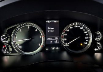 Подержанный автомобиль Lexus LX 2020 года (13 фото)