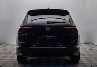 Подержанный автомобиль Volkswagen Tiguan 2019 года (4 фото)