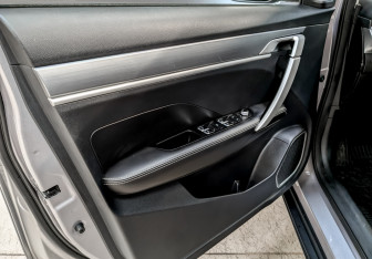 Подержанный автомобиль Geely Coolray 2022 года (19 фото)