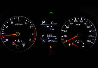 Подержанный автомобиль Kia Rio Hatchback 2021 года (13 фото)