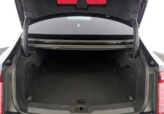 Подержанный автомобиль Hongqi H9 2021 года (10 фото)