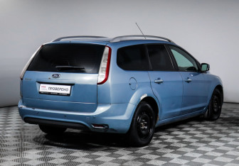 Подержанный автомобиль Ford Focus Wagon 2010 года (5 фото)