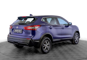 Подержанный автомобиль Nissan Qashqai 2019 года (5 фото)