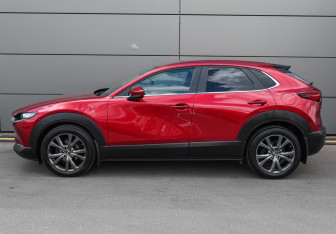 Подержанный автомобиль Mazda CX-30 2021 года (8 фото)