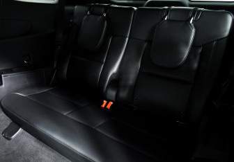 Подержанный автомобиль Ford Explorer 2020 года (12 фото)