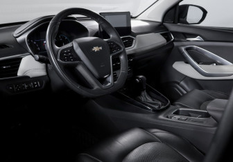 Подержанный автомобиль Chevrolet Captiva 2022 года (14 фото)
