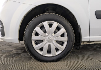 Подержанный автомобиль LADA (ВАЗ) Largus Wagon 2021 года (12 фото)