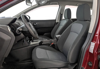 Подержанный автомобиль Nissan Qashqai 2013 года (20 фото)