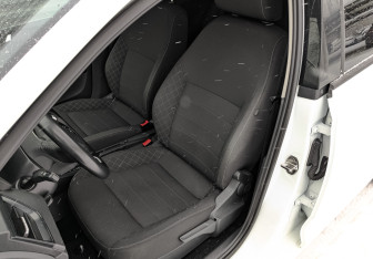 Подержанный автомобиль Skoda Rapid Liftback 2021 года (20 фото)