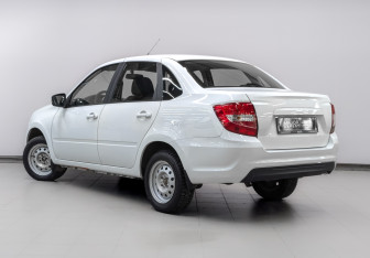 Подержанный автомобиль LADA (ВАЗ) Granta Sedan 2024 года (7 фото)
