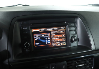Подержанный автомобиль Mazda CX-5 2012 года (15 фото)