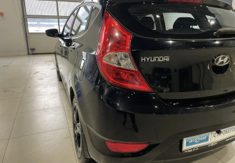 Подержанный автомобиль Hyundai Solaris Hatchback 2012 года (8 фото)