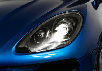 Подержанный автомобиль Porsche Macan 2014 года (26 фото)