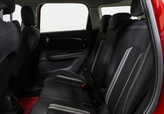 Подержанный автомобиль MINI Countryman 2022 года (13 фото)
