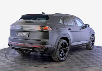 Подержанный автомобиль Volkswagen Teramont 2023 года (5 фото)