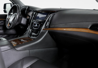 Подержанный автомобиль Cadillac Escalade Suv 2015 года (9 фото)