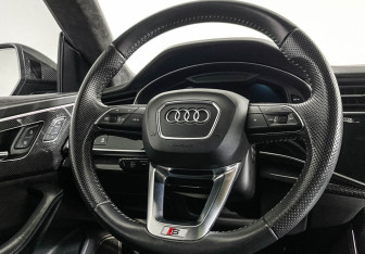 Подержанный автомобиль Audi SQ8 2019 года (15 фото)