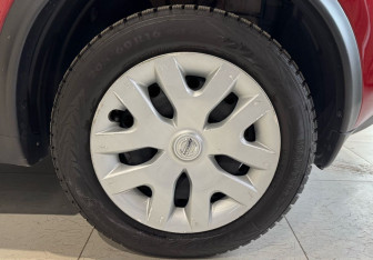 Подержанный автомобиль Nissan Juke 2014 года (18 фото)