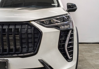 Подержанный автомобиль Haval Jolion 2024 года (18 фото)