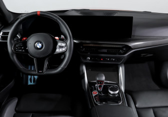 Подержанный автомобиль BMW M4 Coupe 2024 года (12 фото)