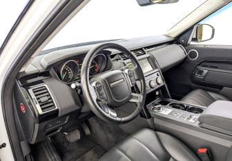 Подержанный автомобиль Land Rover Discovery 2018 года (16 фото)