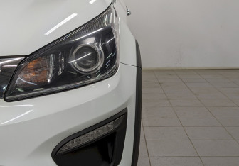 Подержанный автомобиль Kia Rio Hatchback 2017 года (17 фото)