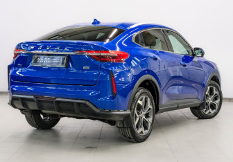 Подержанный автомобиль Haval F7x 2022 года (5 фото)
