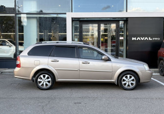Подержанный автомобиль Chevrolet Lacetti Wagon 2008 года (4 фото)