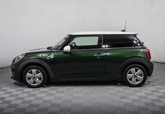 Подержанный автомобиль MINI Hatch 2018 года (8 фото)