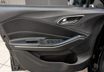 Подержанный автомобиль Москвич 3 2023 года (19 фото)