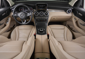 Подержанный автомобиль Mercedes-Benz GLC Coupe 2019 года (16 фото)