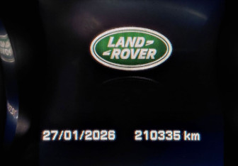 Подержанный автомобиль Land Rover Discovery Sport 2015 года (12 фото)
