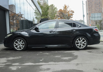 Подержанный автомобиль Mazda 6 Sedan 2010 года (8 фото)