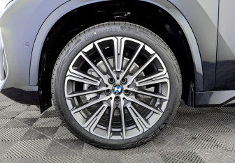 Новый BMW X1 2025 (7 фото)